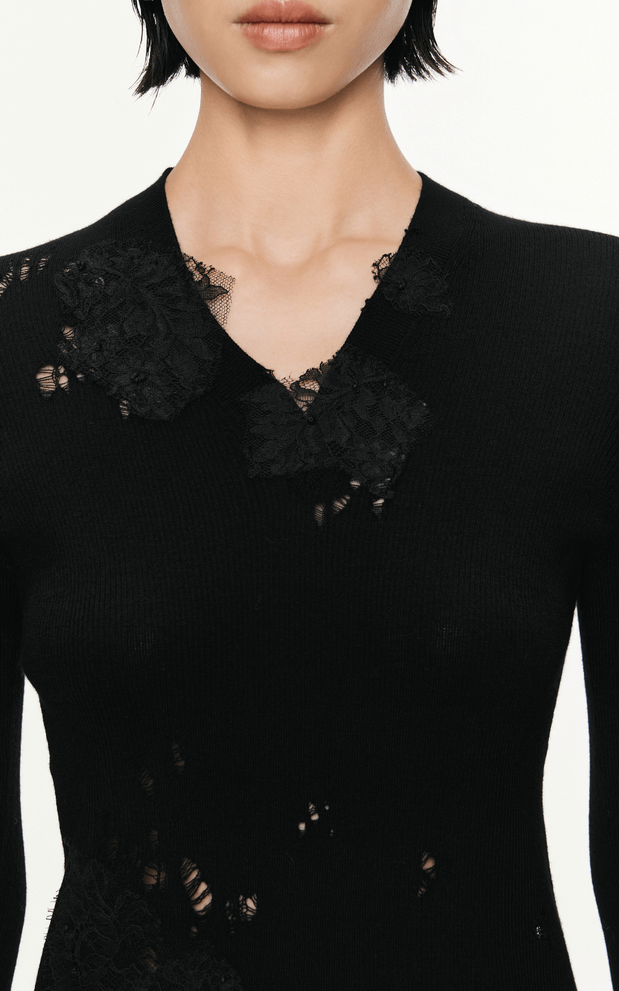 Sweater / JNBY V-Neck Floral-Embroidered T-Shirt Sweater