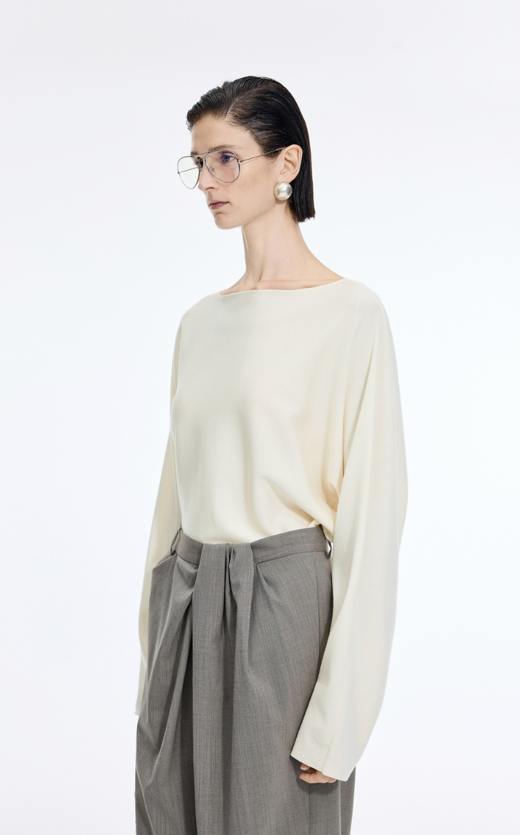 Sweater / JNBY Wool Blend Loose Pullover with Back Detail