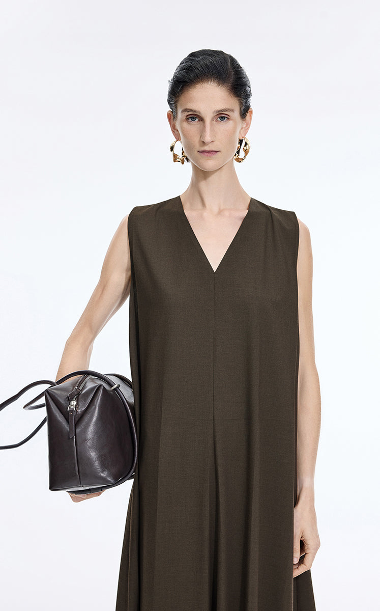 Dress / JNBY V-Neck Pleated Maxi Dress