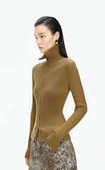 Sweater / JNBY Fitted Wool Blend Cropped Cardigan