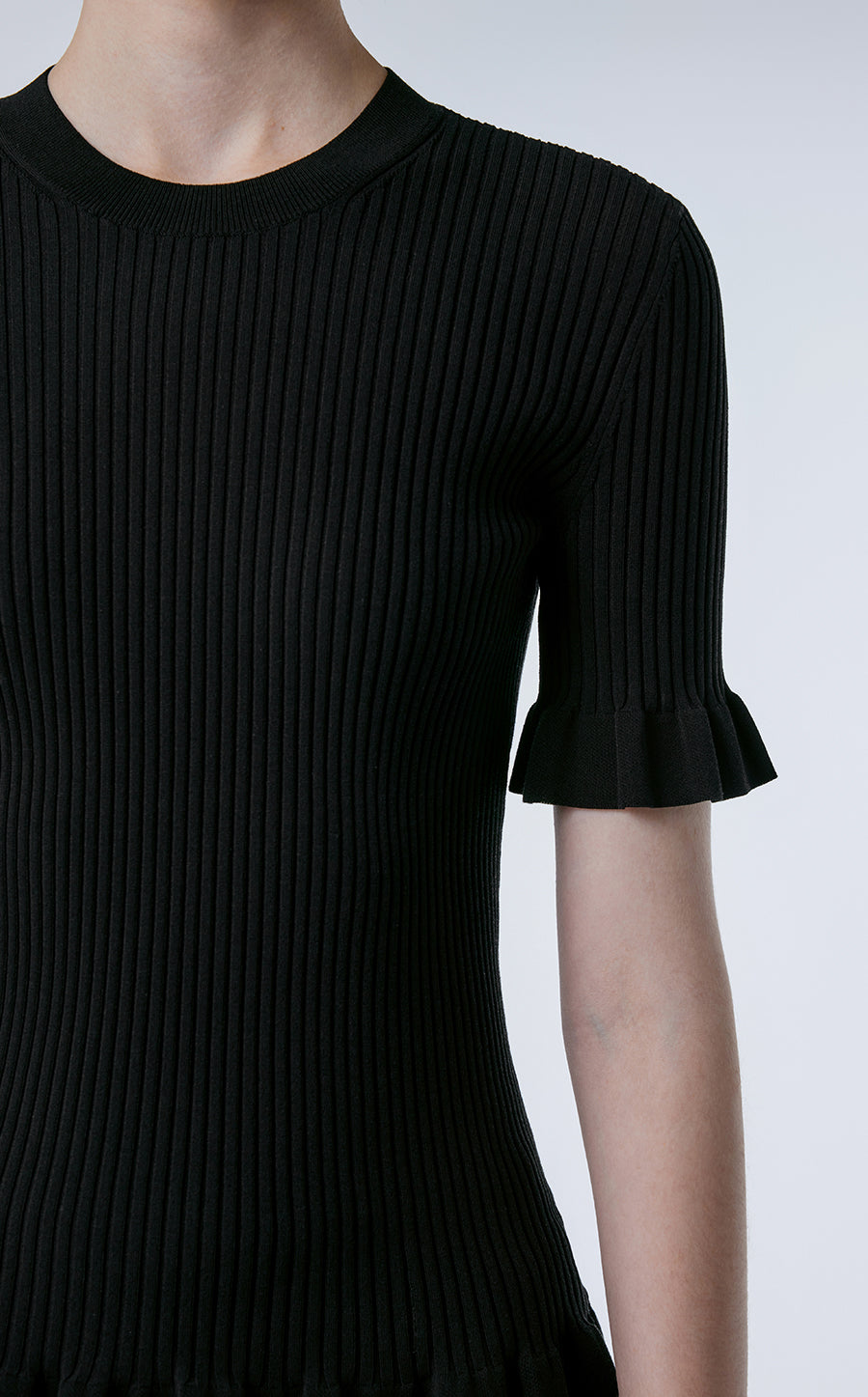 Sweater / JNBY Slim-fit Ruffle-hem Sweater