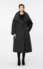 Coat / JNBY Relaxed Satin Long Down Coat