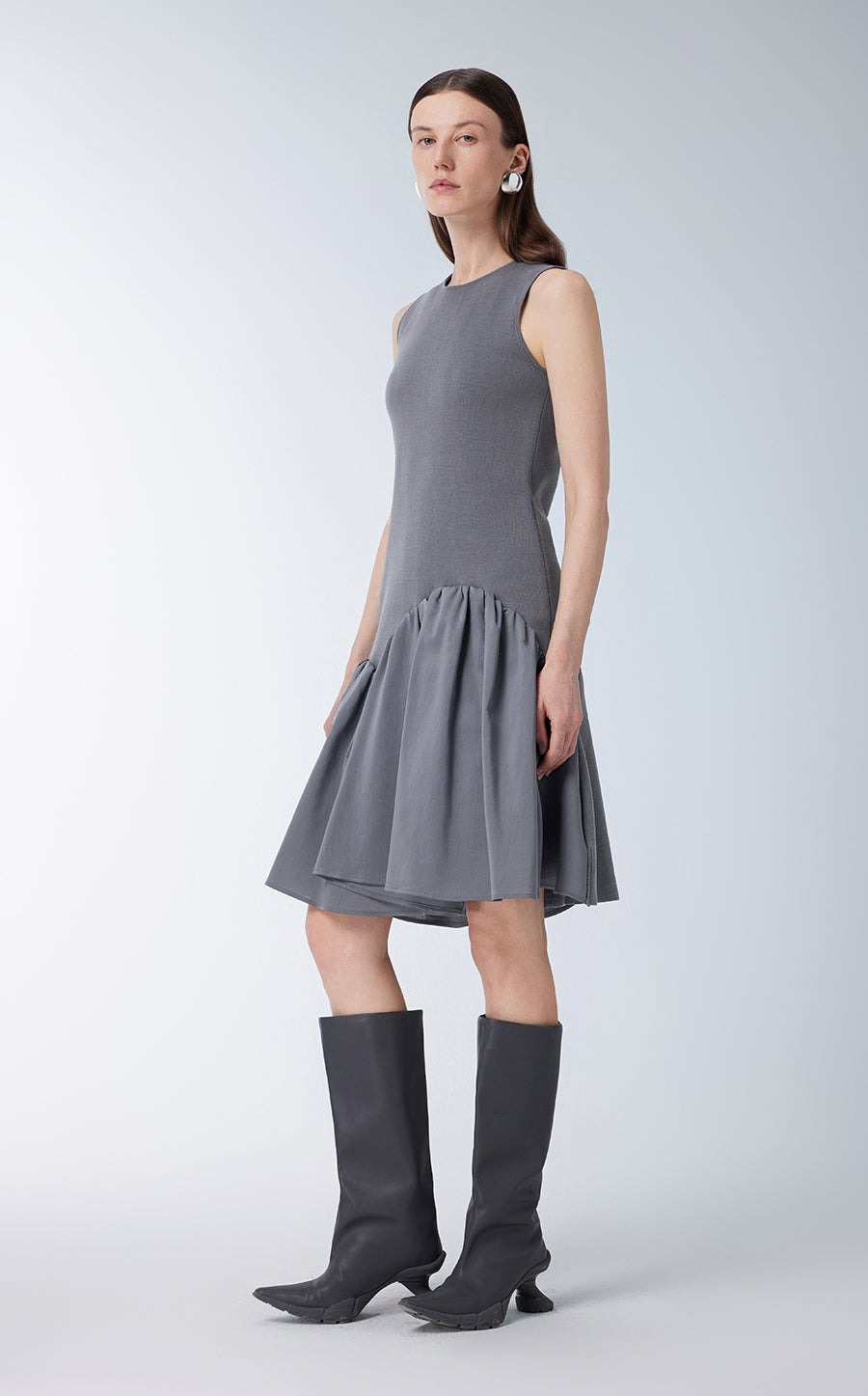 Dress / JNBY Asymmetric Sleeveless Sweater Dress