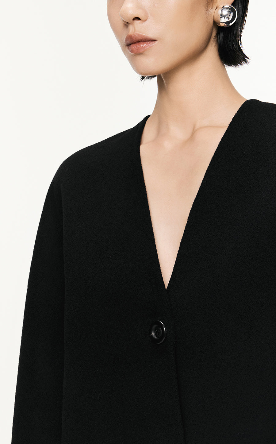 Coat / JNBY Relaxed V-neck Wool Coat