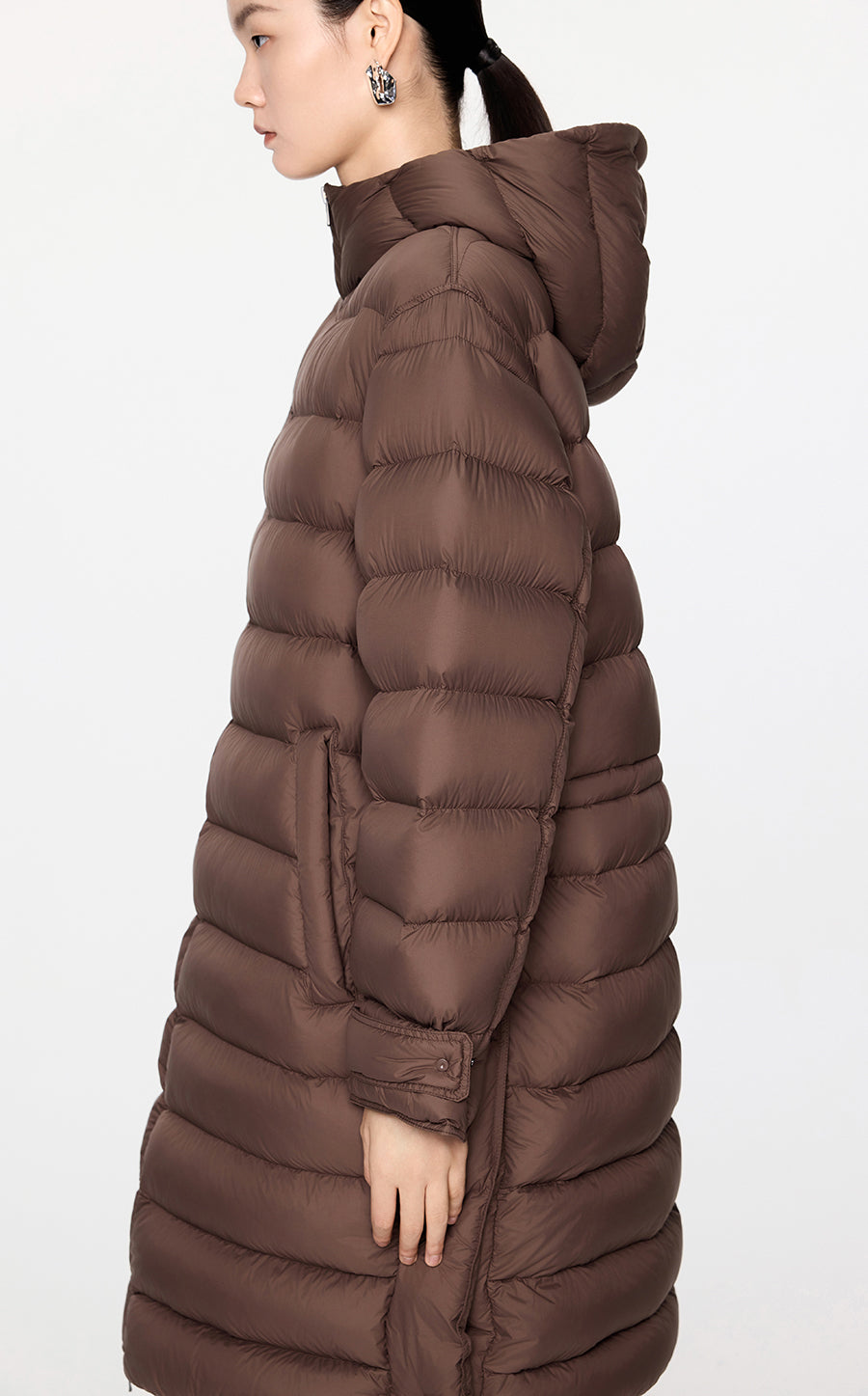 Coat / JNBY  Relaxed H-Shape Mid-Length Hooded Down Jacket