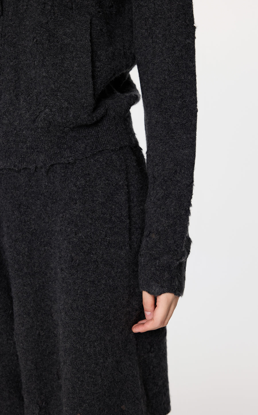 Sweater / JNBY Cropped Wool-Blend Cardigan Sweater