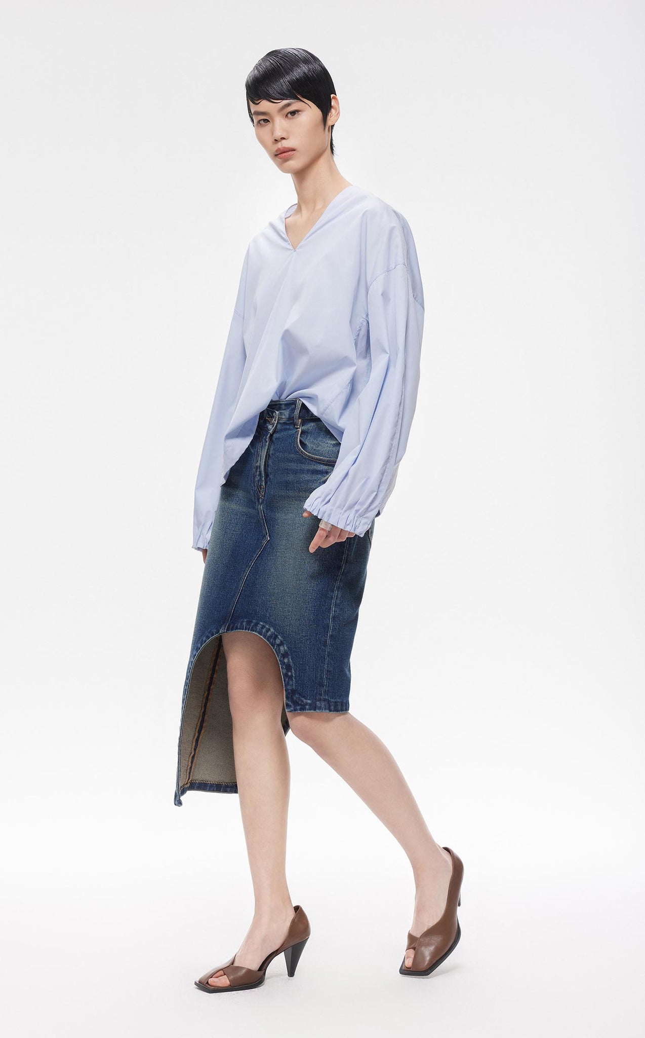 Shirts / JNBY Loose Fit V-Neck Long Sleeve Shirt