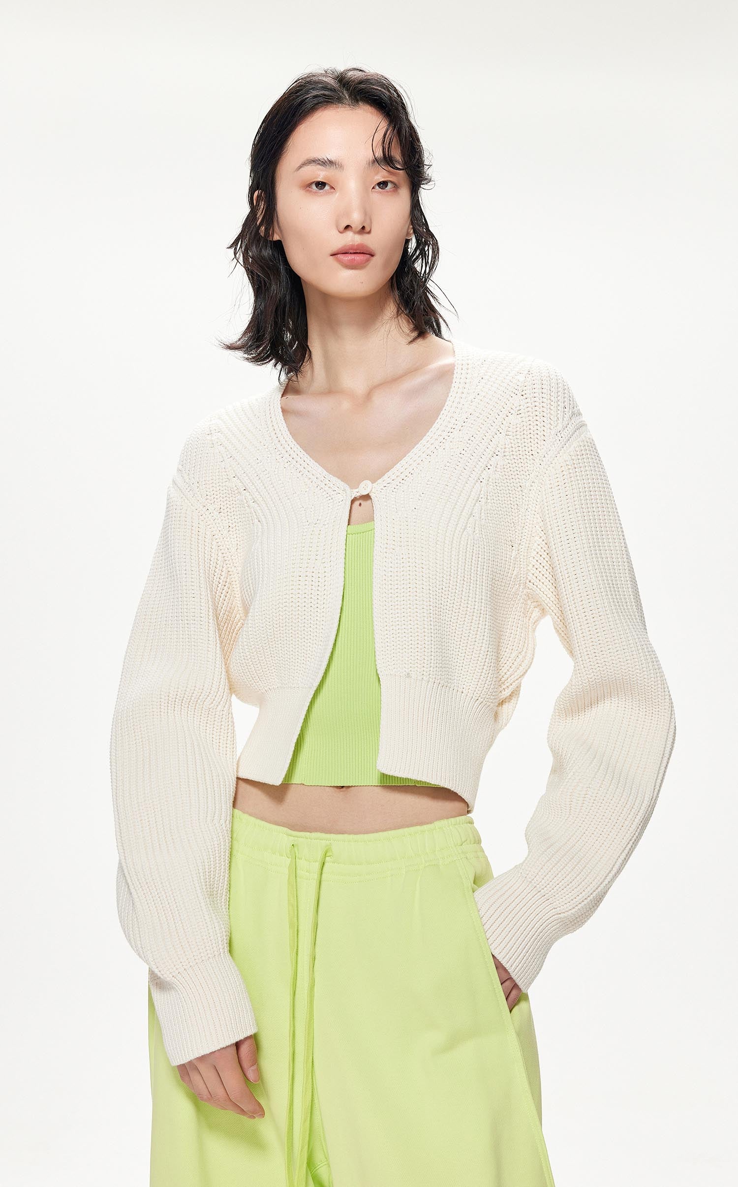 Cardigans / JNBY V-Neck Cropped Cardigan