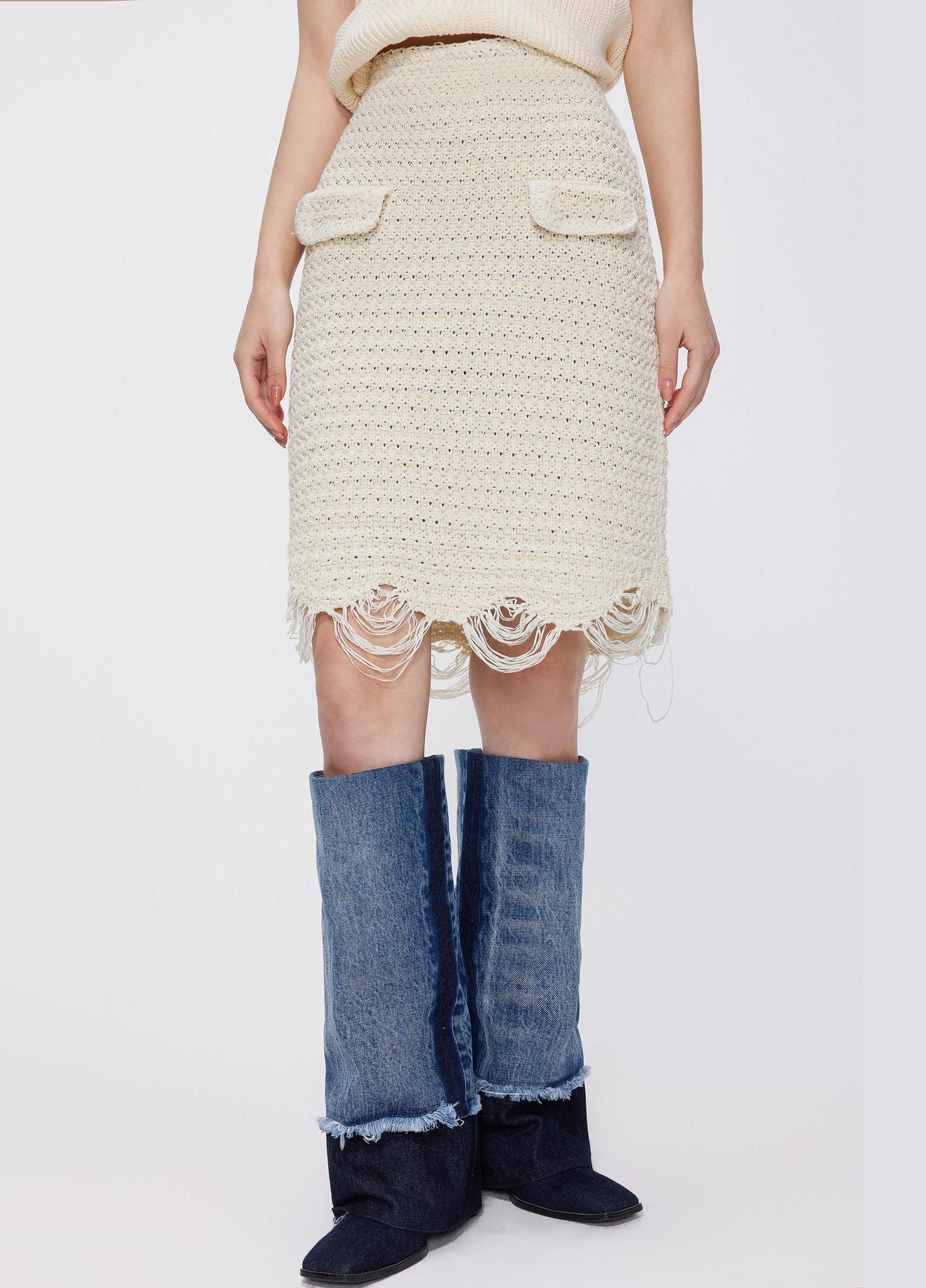 Skirts / JNBY Raw Hem Straight Knitted Skirt（Black Friday Flash Sale)