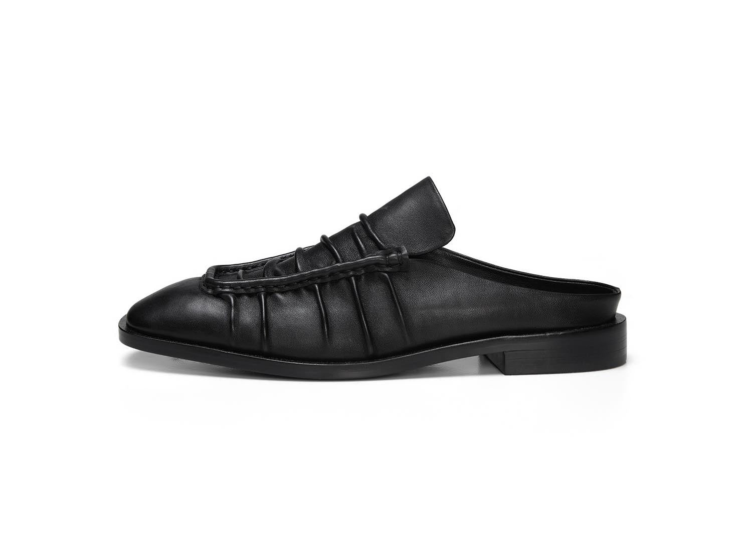 Shoes / JNBY Pointed Leather Slippers