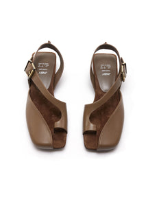 Shoes / JNBY Solid Color Buckled Leather Sandals