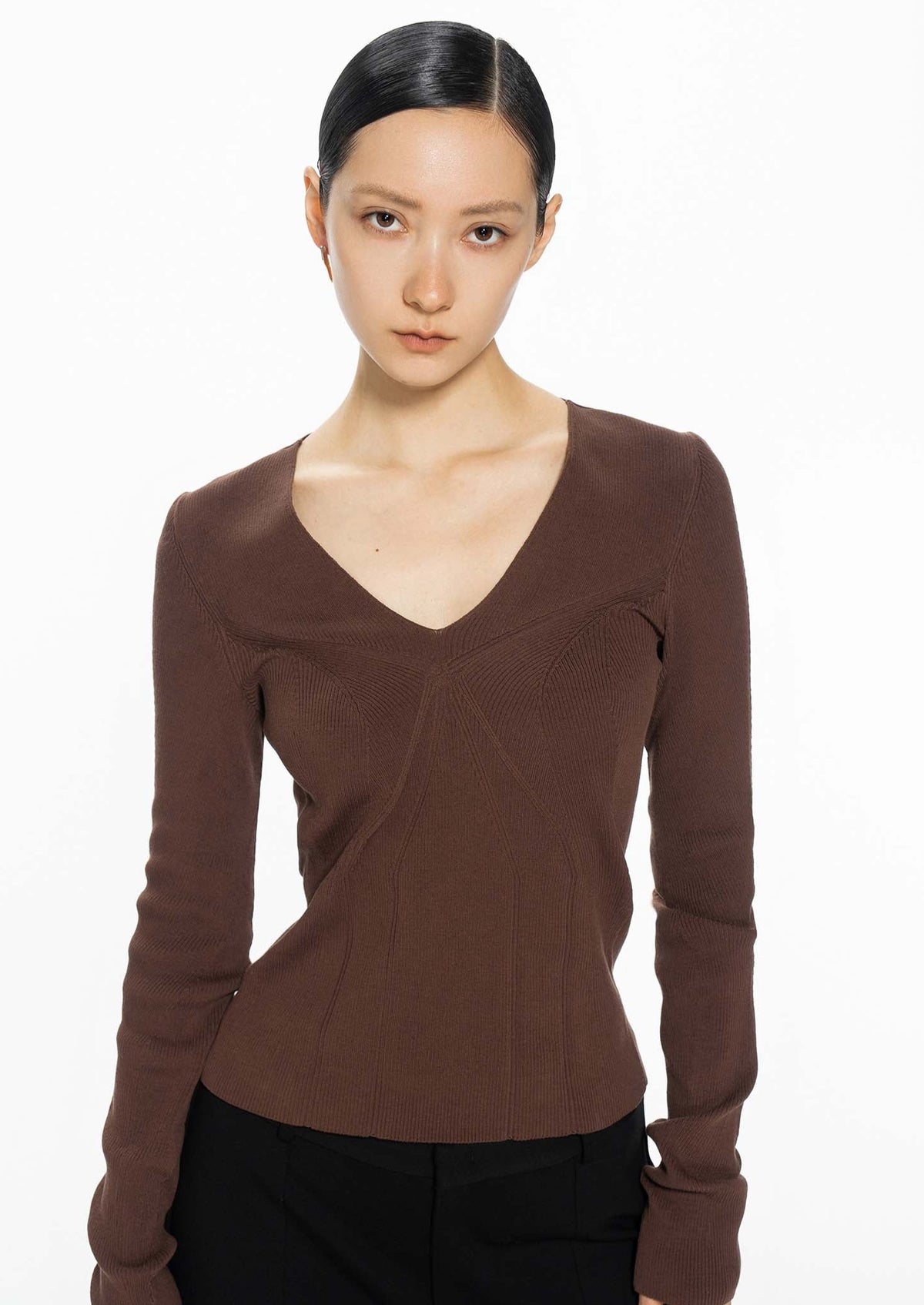 Sweaters / JNBY Slim Fit Long Sleeve V-Neck Pullover